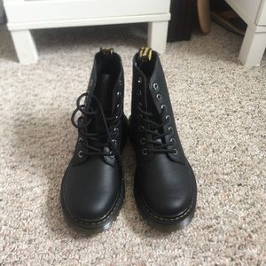 Black Dr. Martens NEVER BEEN WORN